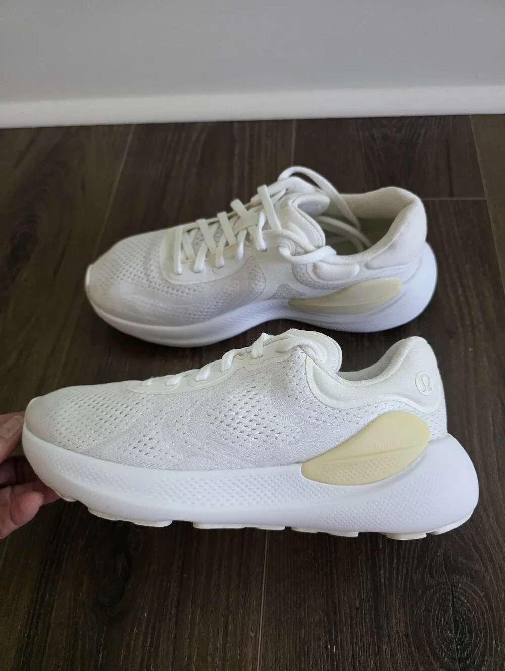 lululemon Beyondfeel Women’s 8 White Athletic Sneakers with Cream Accents